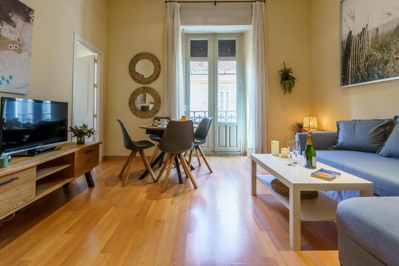 Bright Two-Bedroom Apartment In The Historic Center 말라가 외부 사진