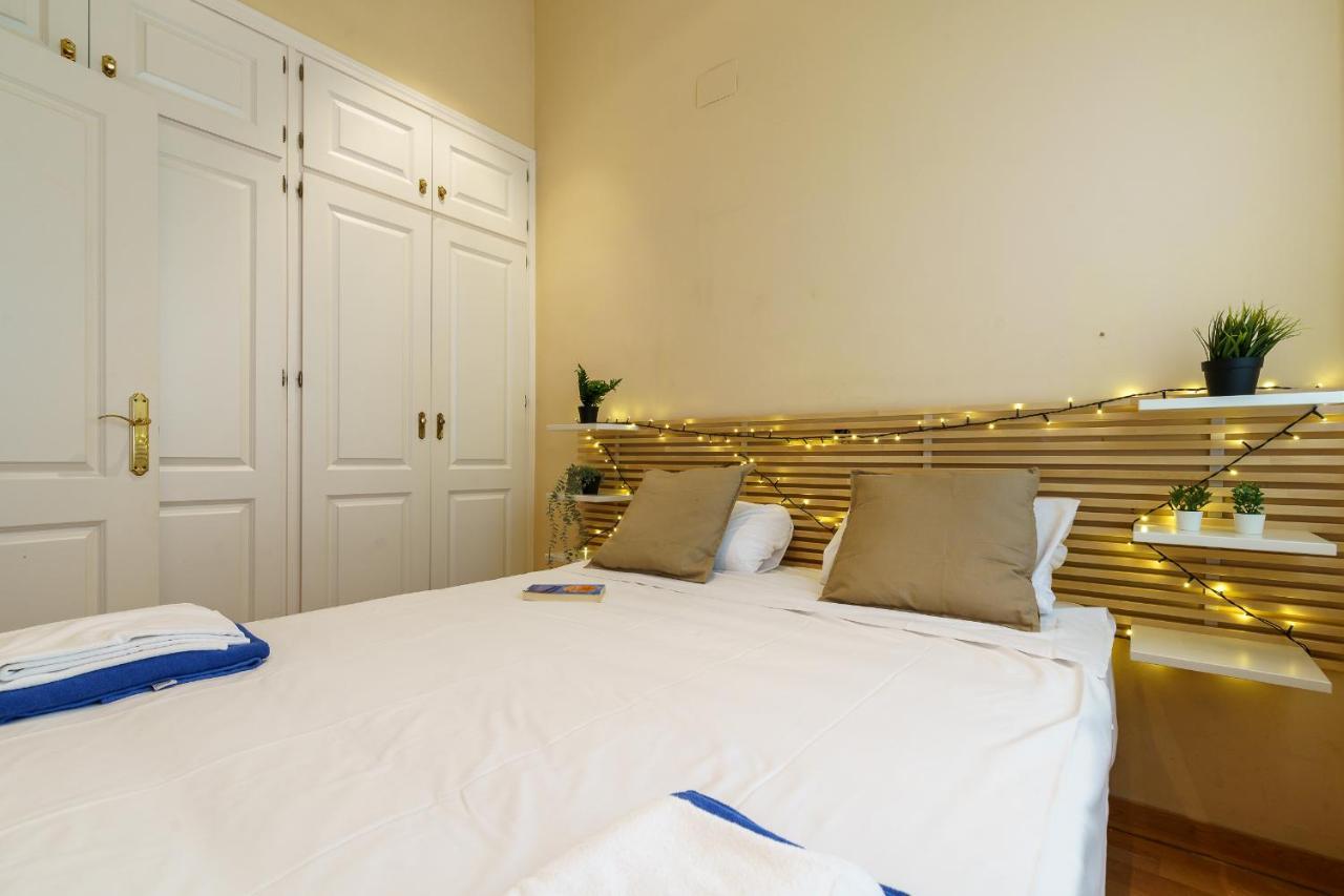 Bright Two-Bedroom Apartment In The Historic Center 말라가 외부 사진